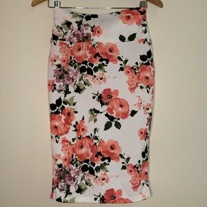Silhouette NYC, Floral Stretch Pencil Skirt
